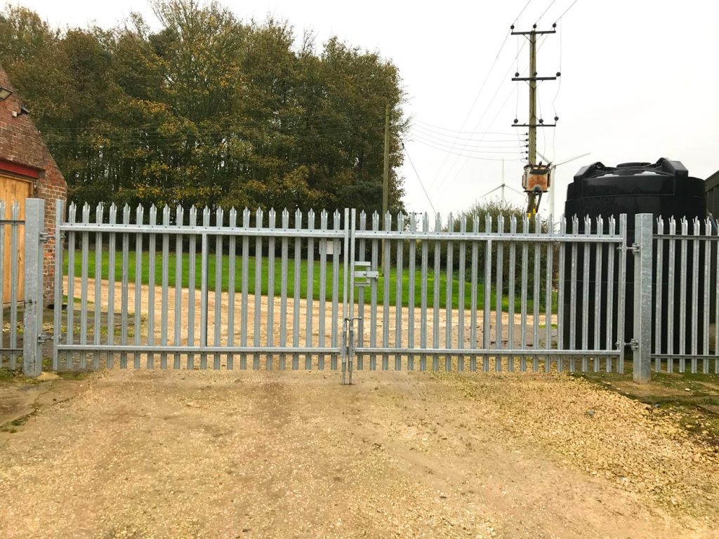 Simon Naylor Fencing Yorkshire Fencing Contractors